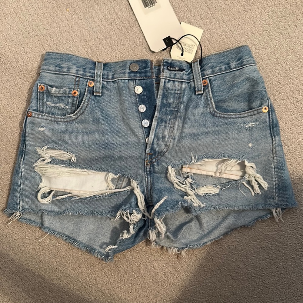 Levi denim shorts 501